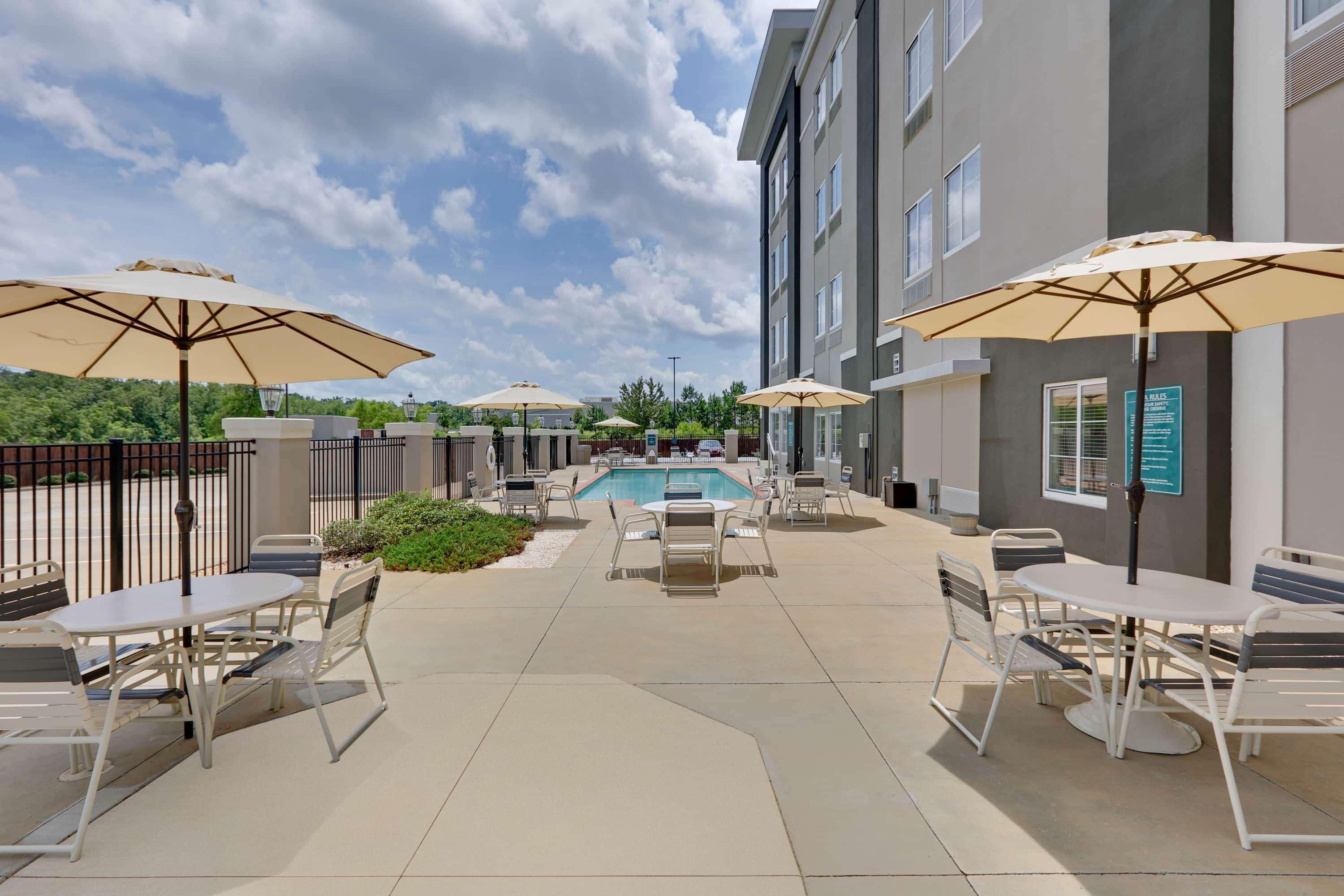 La Quinta By Wyndham Starkville At Msu Exterior photo