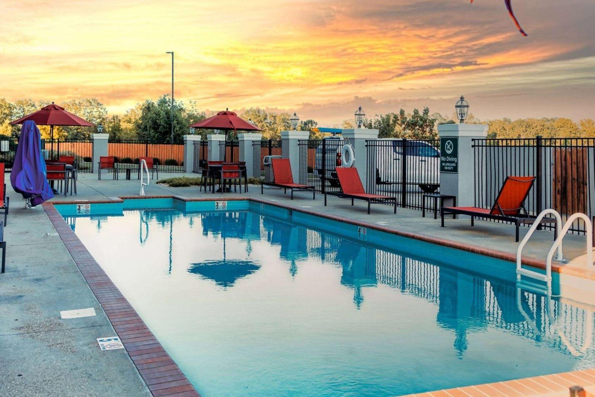 La Quinta By Wyndham Starkville At Msu Exterior photo