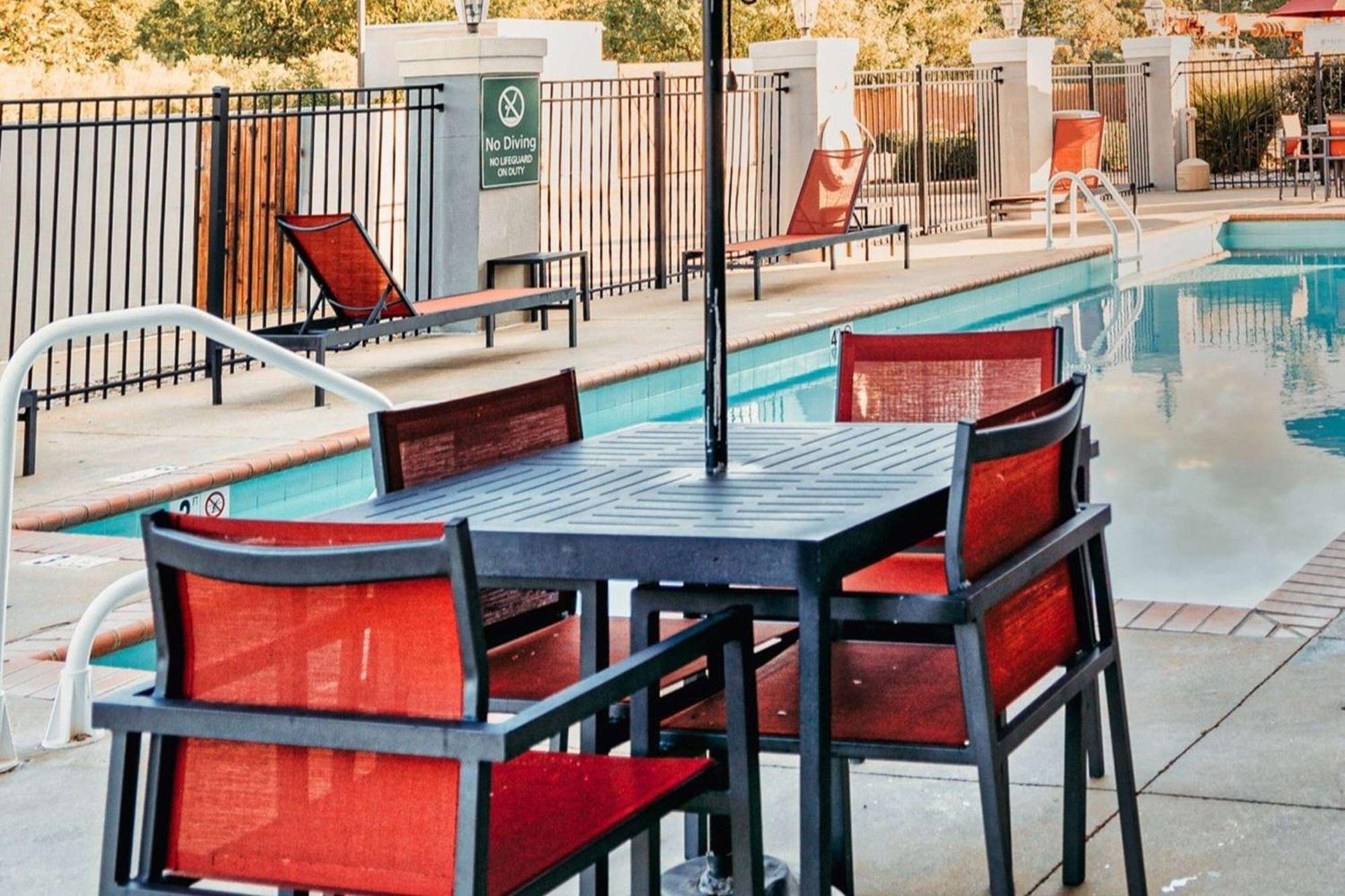La Quinta By Wyndham Starkville At Msu Exterior photo