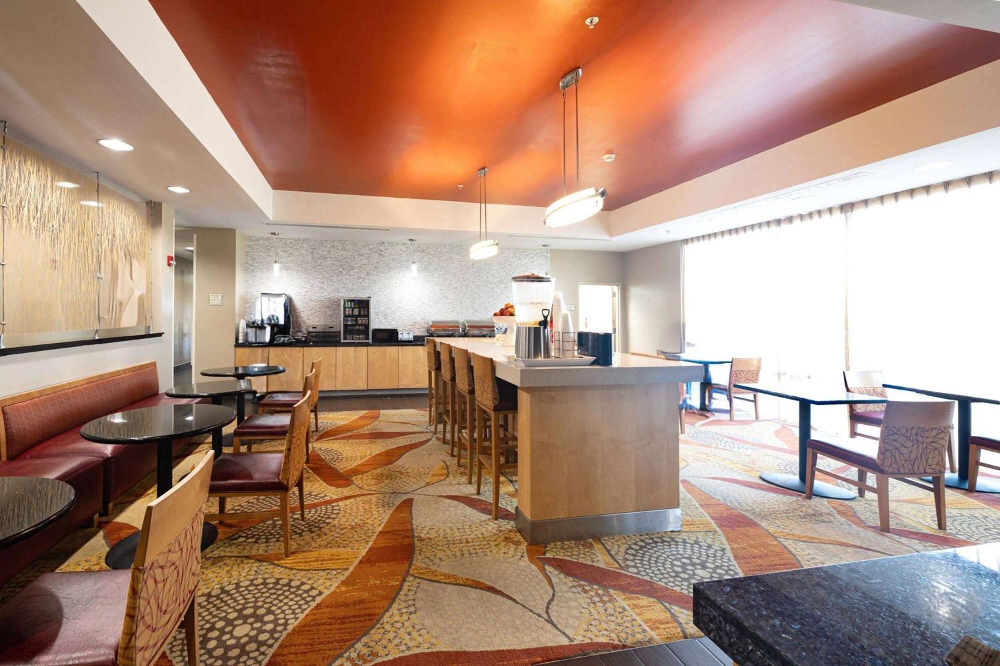La Quinta By Wyndham Starkville At Msu Exterior photo