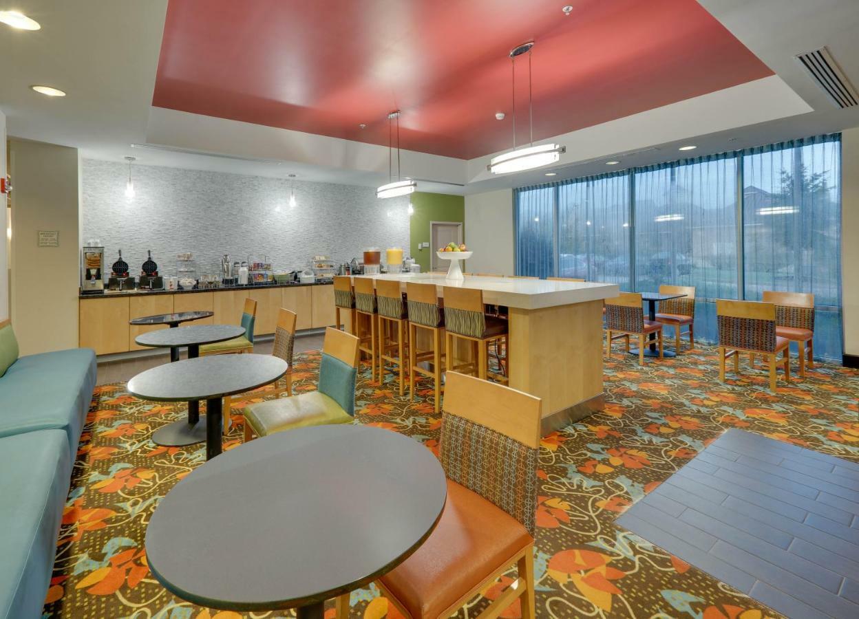 La Quinta By Wyndham Starkville At Msu Exterior photo